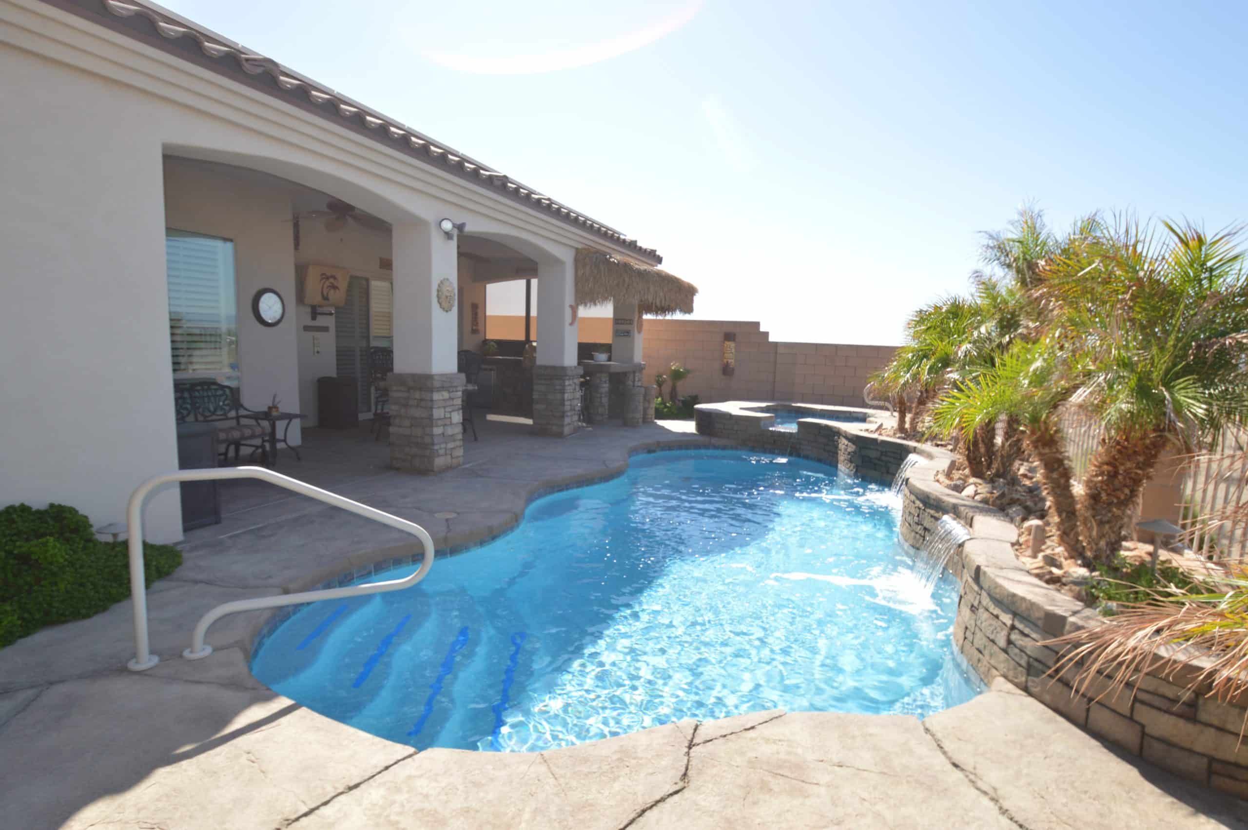 Vinyl Liner & Fiberglass Pools in Florida