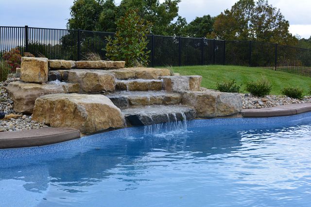 How to Defeat Calcium Scaling in Your Swimming Pool