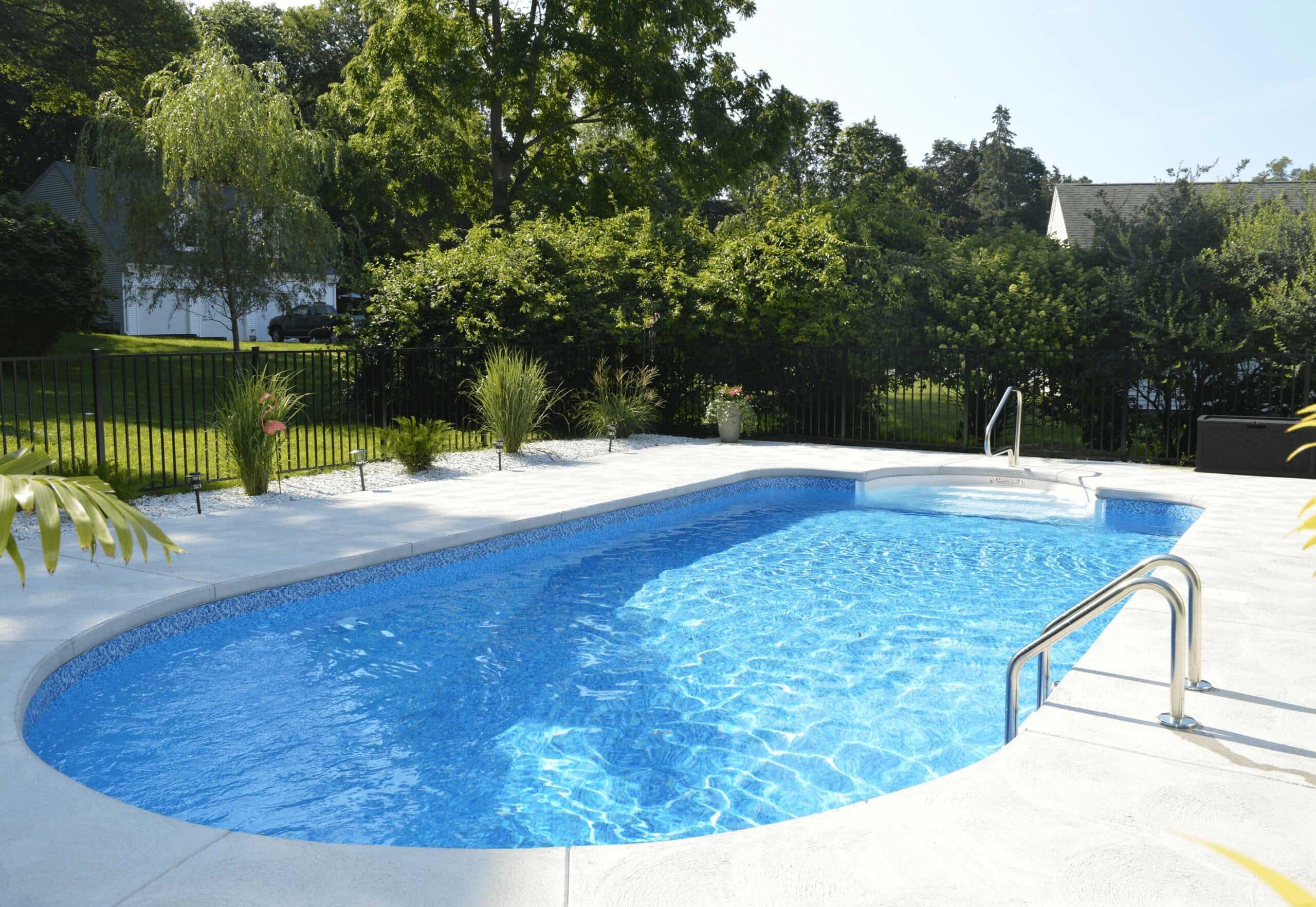 How to Clean Your Pool Filter